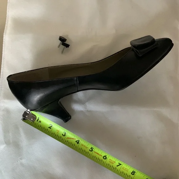 CHARMING 2.5” heels formal leather shoes. - Picture 9 of 10